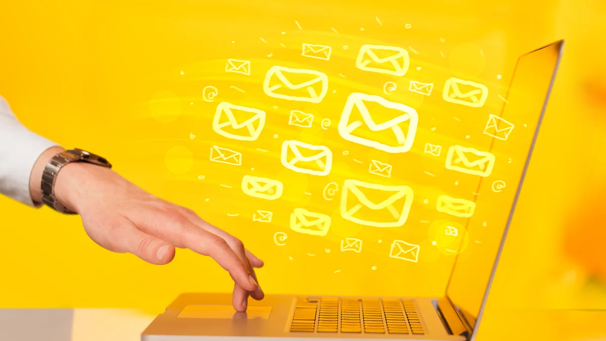 Dizüstü bilgisayarda e-posta iletişimi